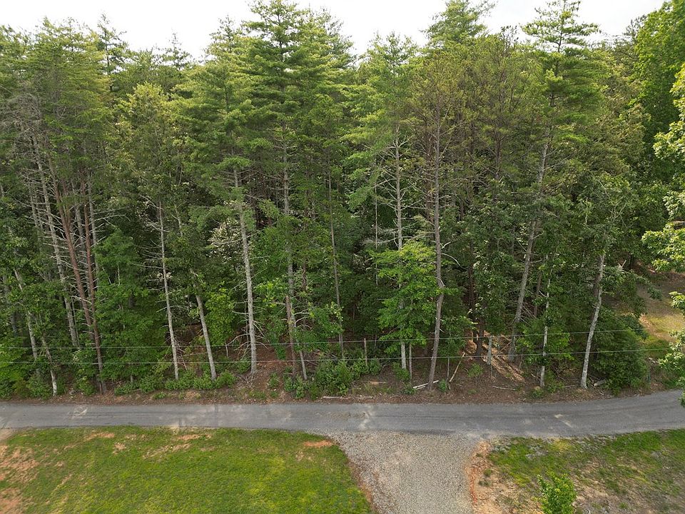 2nd image of 24 Arrendale Estates Ln