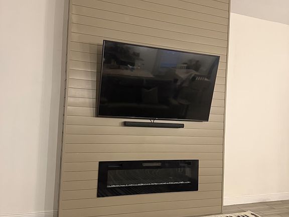2nd image of 312 Palm Breezes Dr