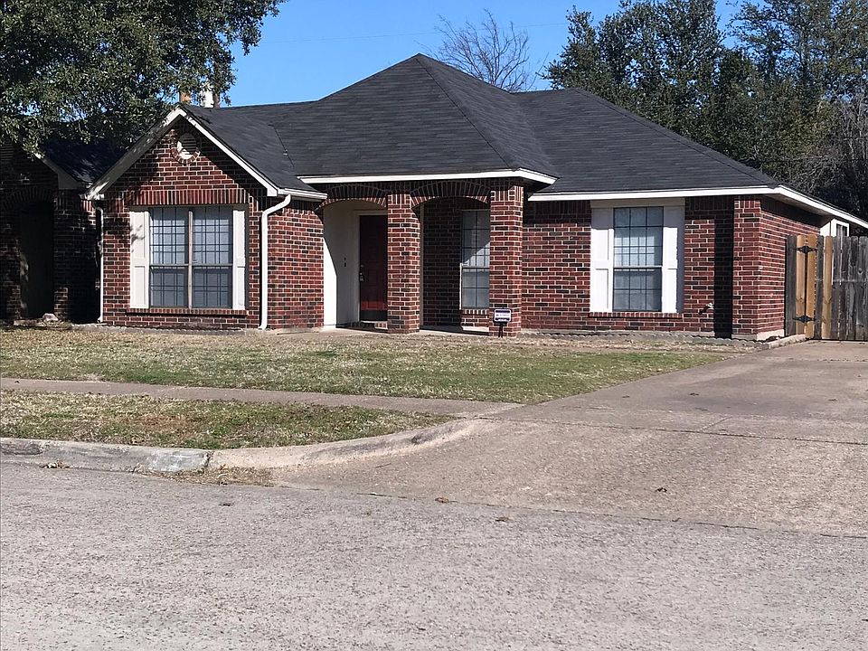 1st image of 727 Lemons St