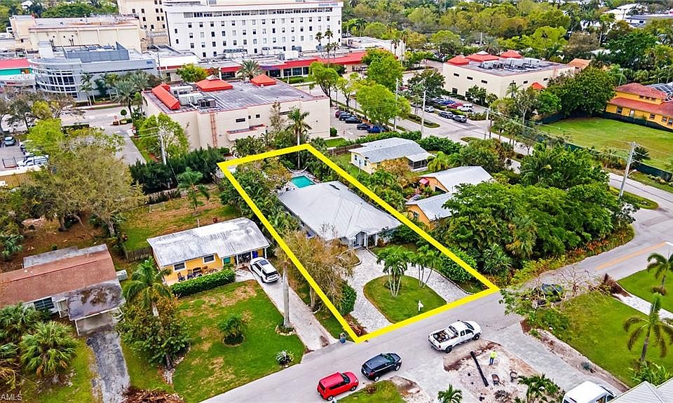 740 5th Ave N, Naples, FL 34102 MLS 222076115 Zillow