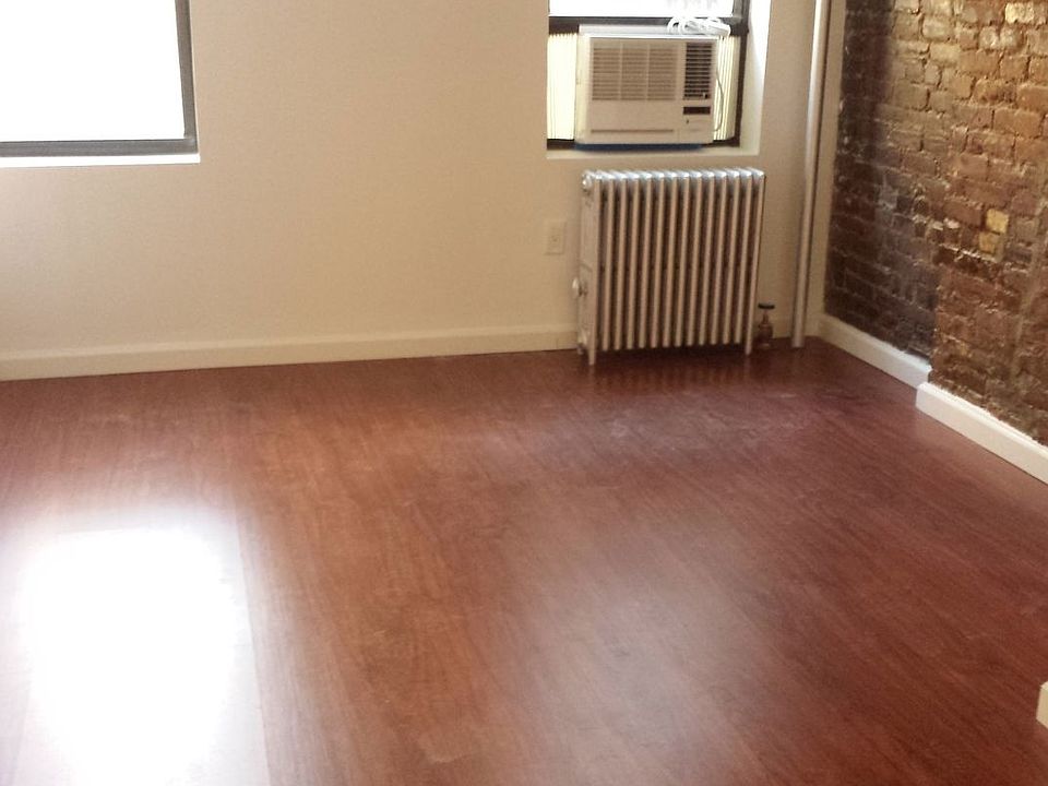 2nd image of 95 Macdougal St APT 3B