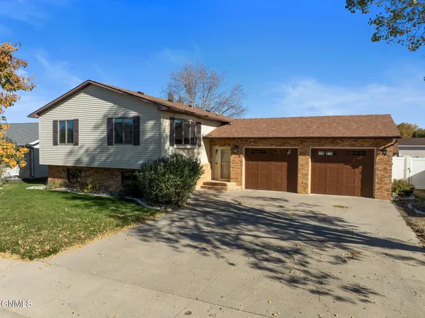 1826 15th Ave W, Williston, ND 58801