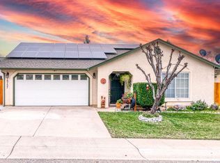 16757 Cape Cod Dr, Redding, CA 96003