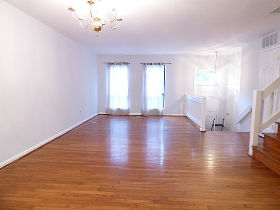 4th image of 6634 Westbury Oaks Ct