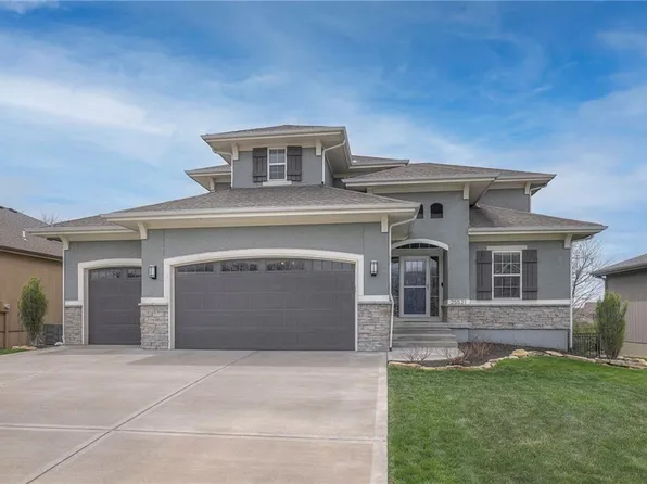 25521 W 144th Ct, Olathe, KS 66061