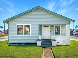 3727 Avenue L, Galveston, TX 77550