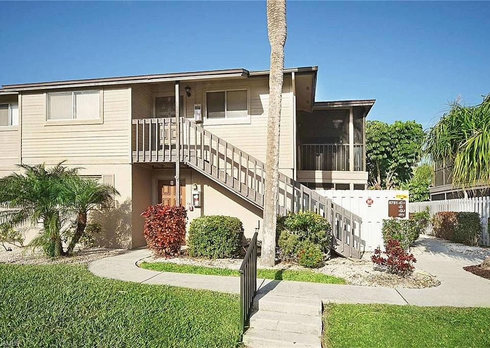 1st image of 5751 Foxlake Dr APT D