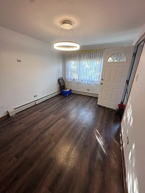 3 bed, $1,950 — Photo 4