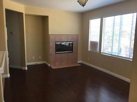 4th image of 39717 Columbia Union Dr Unit C