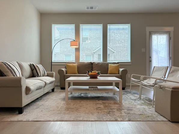 17201 Crane Fly Dr Unit B, Pflugerville, TX 78660