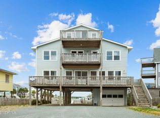 2004 Ocean Blvd, Topsail Beach, NC 28445