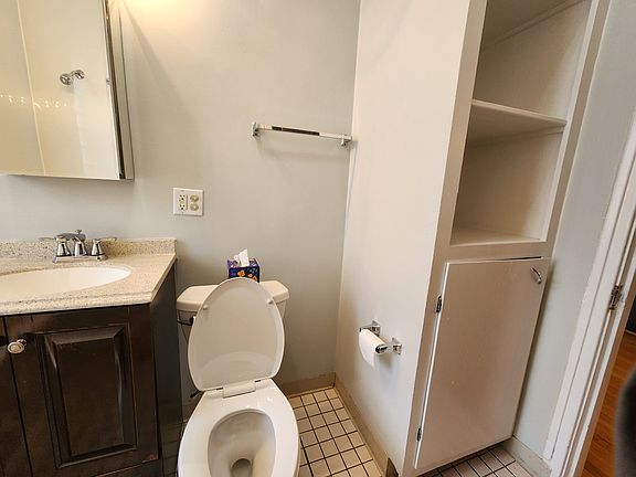 2nd image of 346 S Harvey Ave APT 3