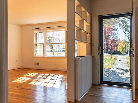 5th image of 3404 Landon St