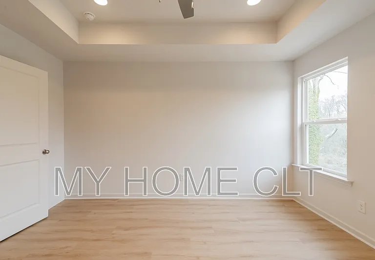 2719 Capitol Dr — Photo 12