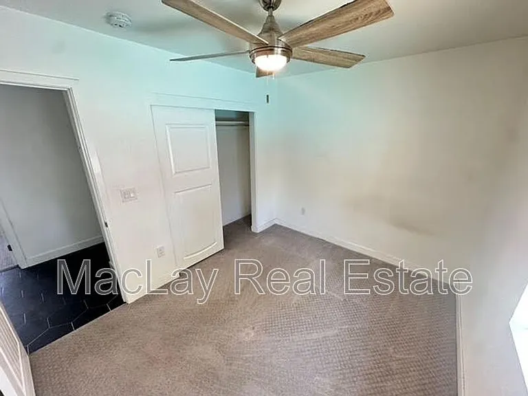 1703 W Lane Ave — Photo 16
