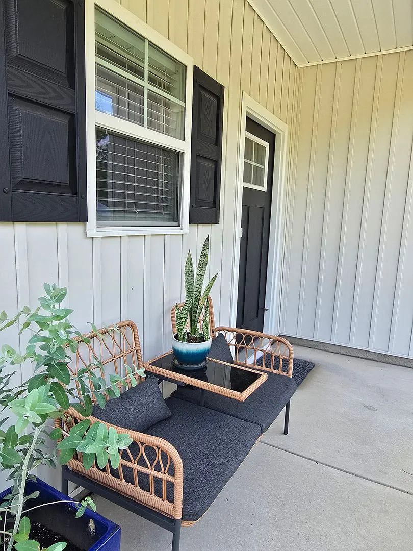 New Listing — Photo 2