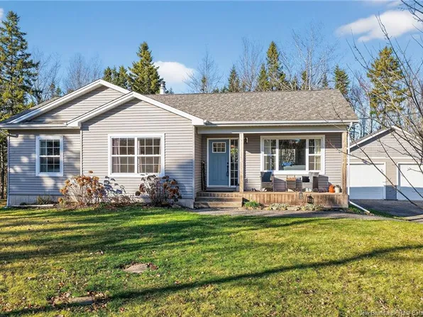 74 Bellefield Rd, Coverdale, NB E1J 0B1