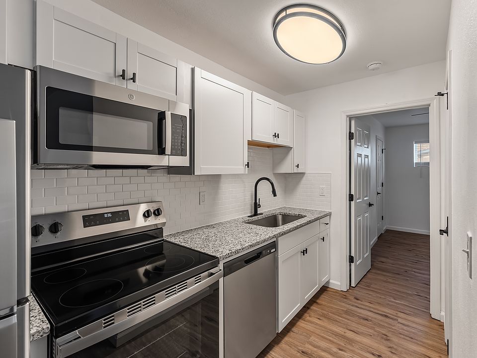 1st image of 1925 Grayson St APT 4