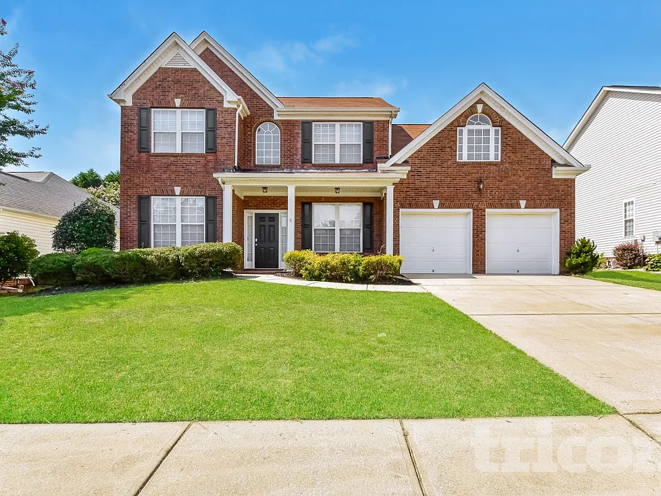 312 Buckthorne Dr