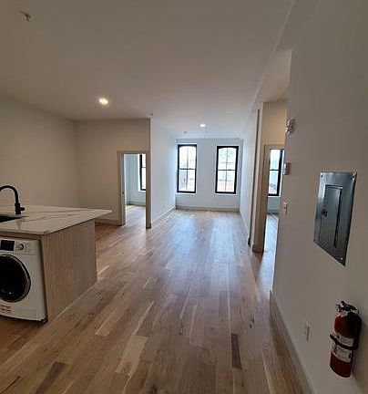3rd image of 299 Main St