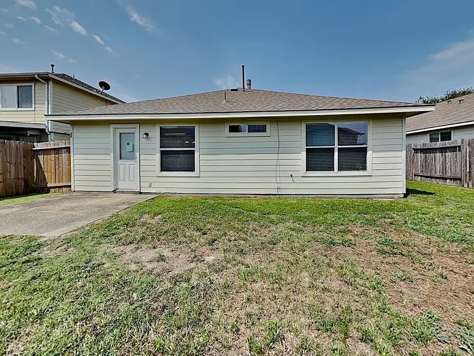 1st image of 22219 Doubletree Park Dr #1