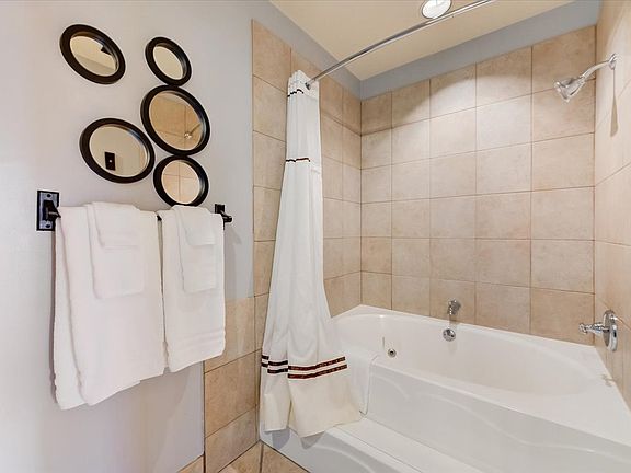 Bathroom - Bathtub/Shower Combo