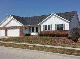 4916 Remiker Ln, Manitowoc, WI 54220