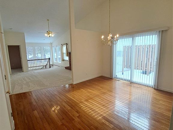 2nd image of 1540 Lienemann Dr #21