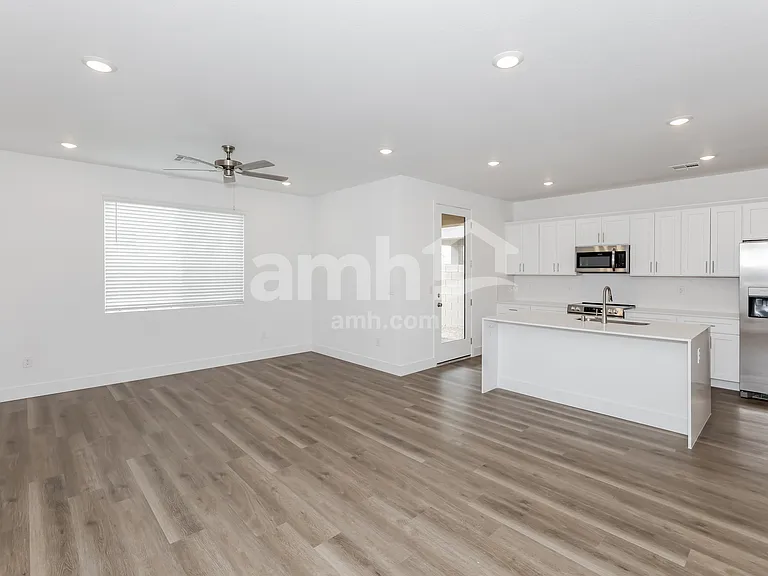 9526 Aldersyde Dr — Photo 6