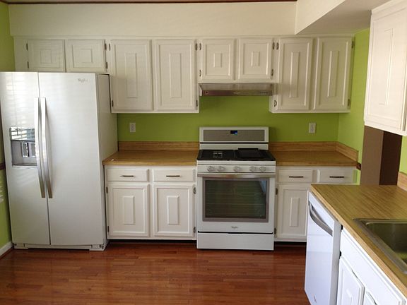 2nd image of 7602 Moccasin Ln