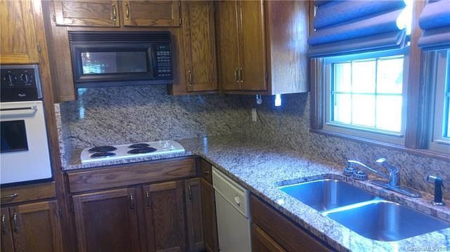 2nd image of 6718 Terry Ln