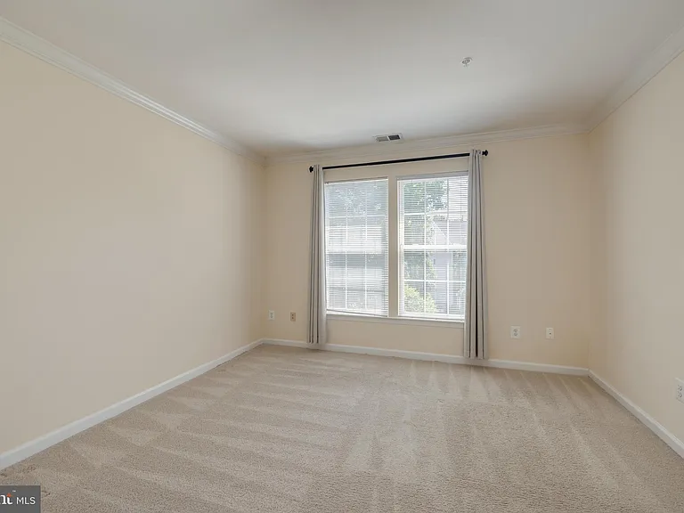 5821 Pearson Ln — Photo 15