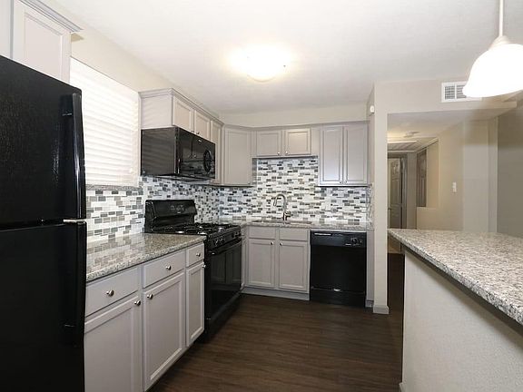 3rd image of 3870 Tulsa Way APT 13