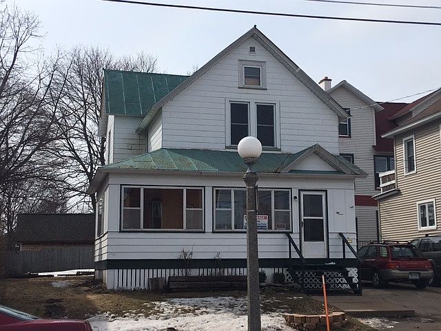 1st image of 241 W Hewitt Ave