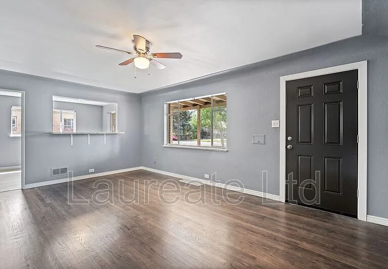 2880 N Harrison St — Photo 5