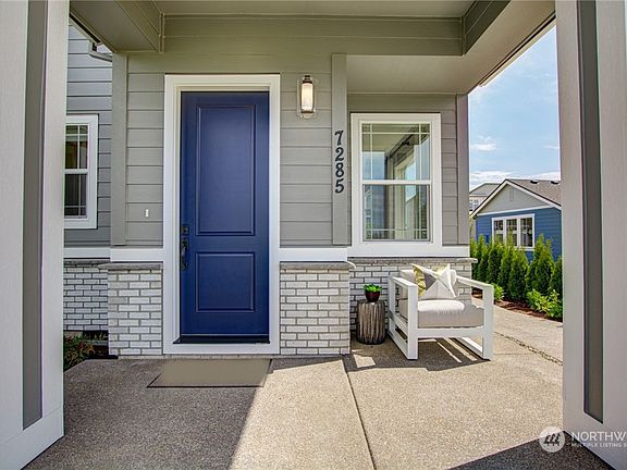 3rd image of 15513 207th Avenue E #173