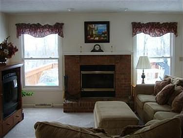 3rd image of 1339 Sharonbrook Dr