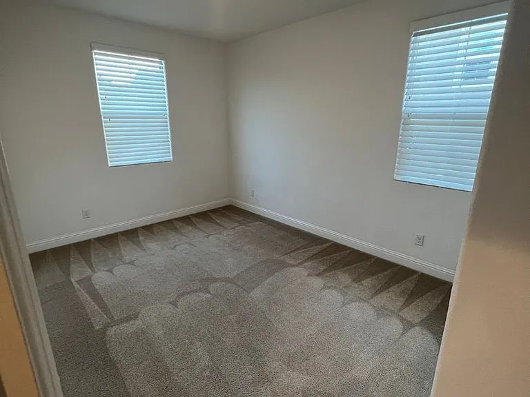 1512 Peony Ln — Photo 14