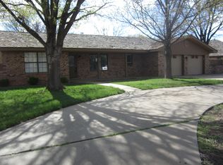 407 Mesa Cir, Plainview, TX 79072