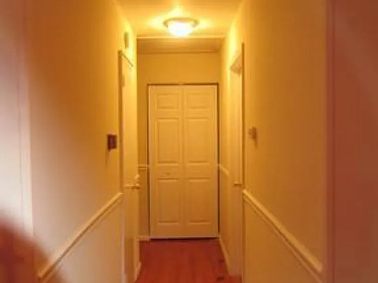 2131 Pimmit Dr — Photo 8