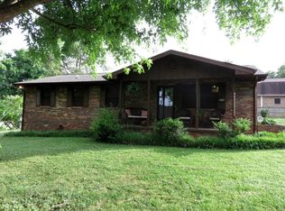 406 Walker St, Athens, TN 37303
