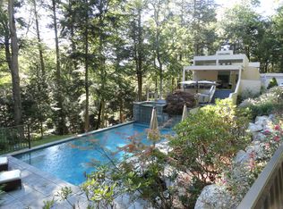 33 Hemlock Hill Rd, Pound Ridge, NY 10576