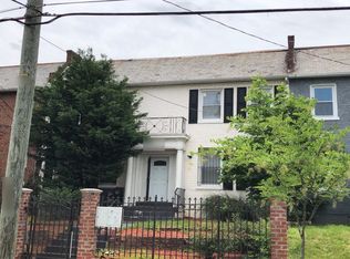 161 36th St NE APT 201, Washington, DC 20019