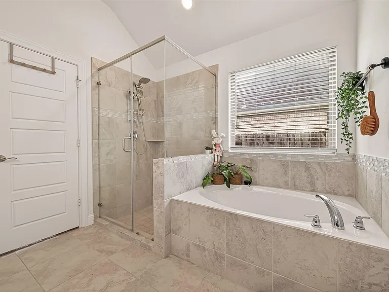 1643 Pickford Knolls Ln — Photo 29