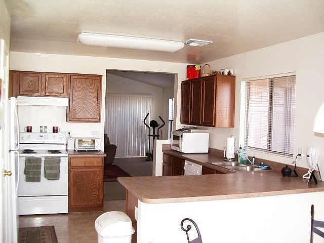 2nd image of 12702 N SANTA FE Lane