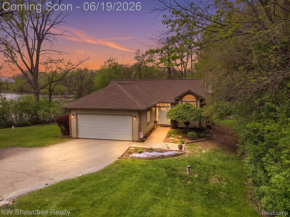 1st image of 6053 N Bay Dr