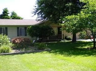 12385 Jennings Rd, Linden, MI 48451