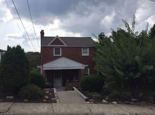 1546 Greencrest Dr, Pittsburgh, PA 15226
