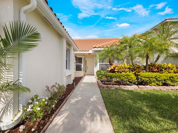 3rd image of 7739 Grovewood Drive