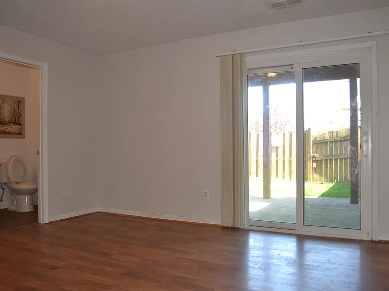 7104 Collinsworth Pl — Photo 17